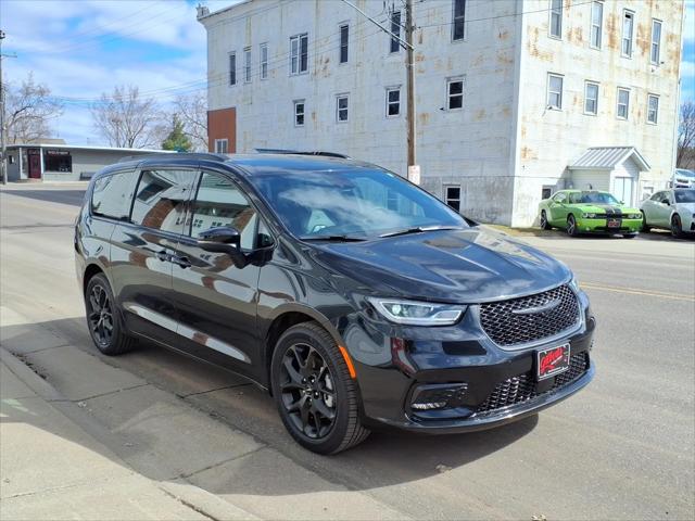 2023 Chrysler Pacifica Touring L AWD
