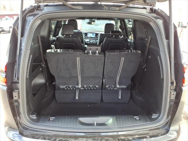 2023 Chrysler Pacifica Touring L AWD