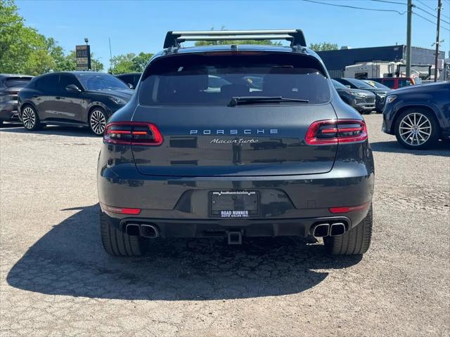 2018 Porsche Macan Turbo