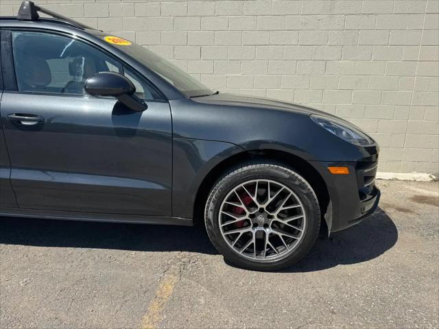 2018 Porsche Macan Turbo