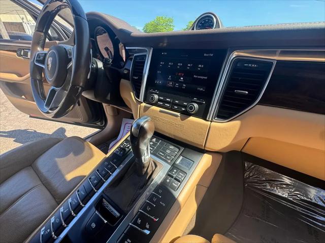 2018 Porsche Macan Turbo