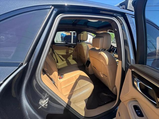 2018 Porsche Macan Turbo