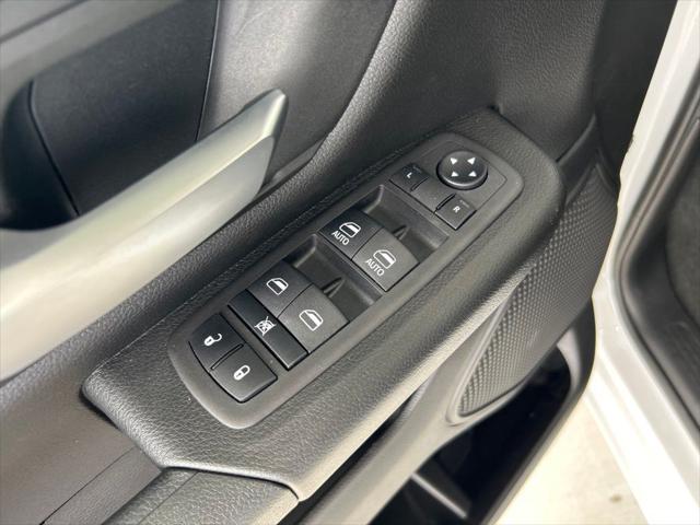 2024 RAM Ram 1500 RAM 1500 TRADESMAN CREW CAB 4X4 57 BOX
