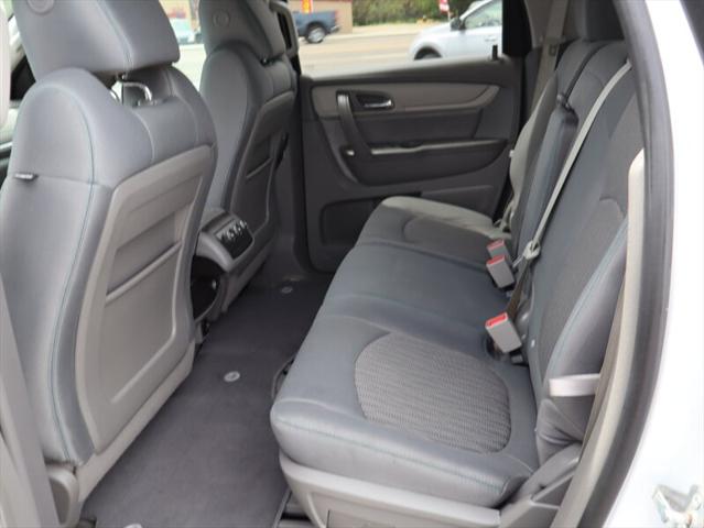 2017 Chevrolet Traverse LS
