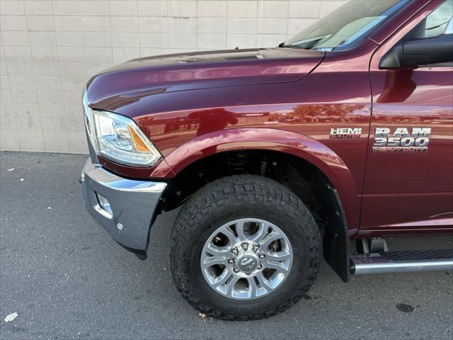 2018 RAM 3500 Laramie Crew Cab 4x4 64 Box