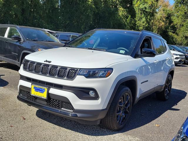 2024 Jeep Compass COMPASS LATITUDE 4X4