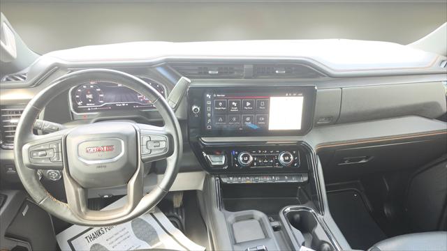 2024 GMC Sierra 2500HD 4WD Crew Cab Standard Bed AT4