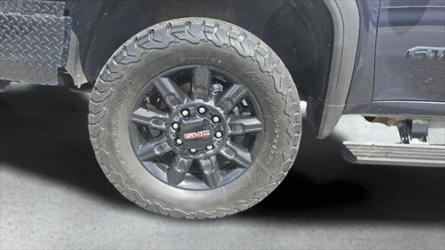 2024 GMC Sierra 2500HD 4WD Crew Cab Standard Bed AT4