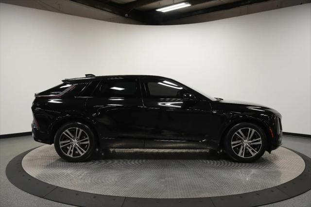 2024 Cadillac iQ Luxury w/1SC