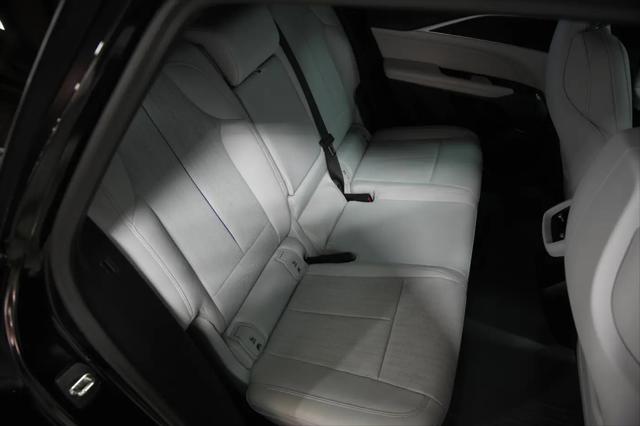 2024 Cadillac iQ Luxury w/1SC