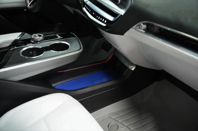 2024 Cadillac iQ Luxury w/1SC