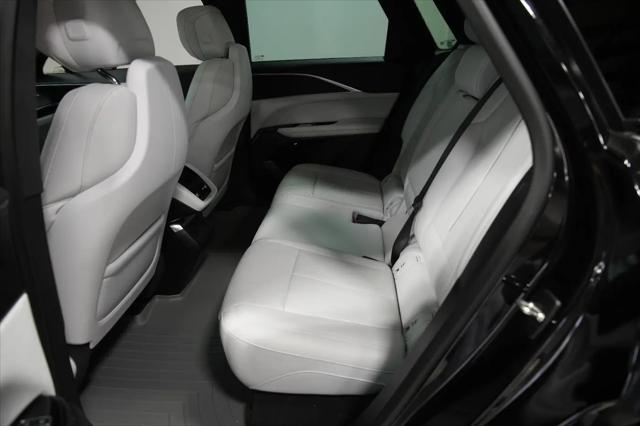 2024 Cadillac iQ Luxury w/1SC