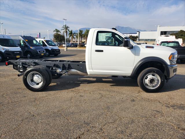 2024 RAM Ram 5500 Chassis Cab RAM 5500 TRADESMAN CHASSIS REGULAR CAB 4X4 60 CA
