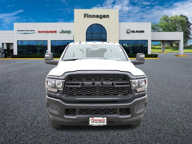 2024 RAM Ram 3500 Chassis Cab RAM 3500 TRADESMAN CREW CAB CHASSIS 4X4 60 CA