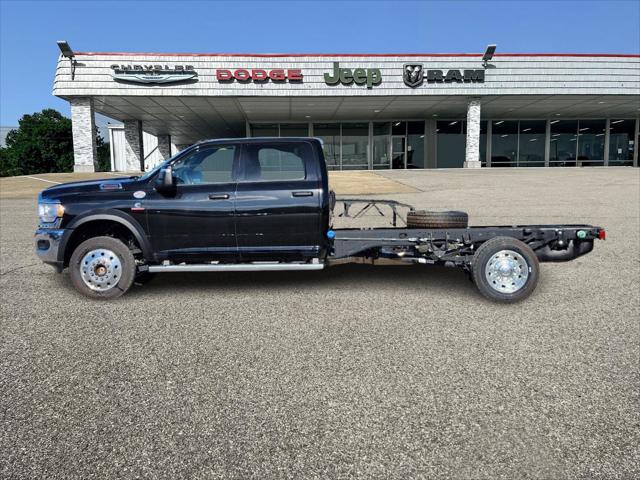 2024 RAM Ram 5500 Chassis Cab RAM 5500 TRADESMAN CHASSIS CREW CAB 4X4 84 CA