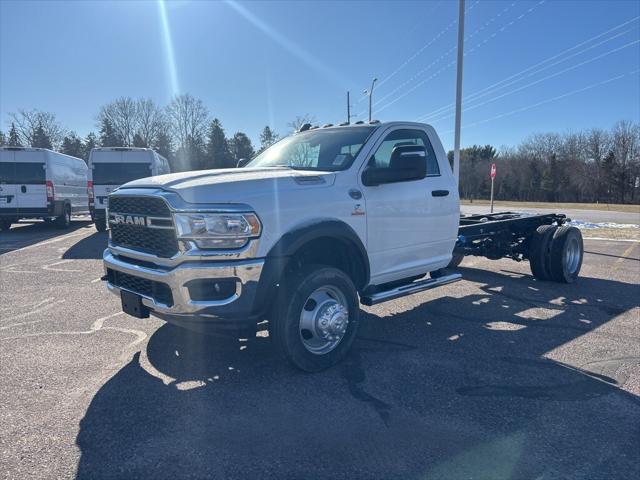 2023 RAM Ram 5500 Chassis Cab RAM 5500 TRADESMAN CHASSIS REGULAR CAB 4X4 108 CA