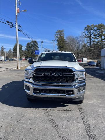 2024 RAM Ram 3500 RAM 3500 TRADESMAN CREW CAB 4X4 8 BOX