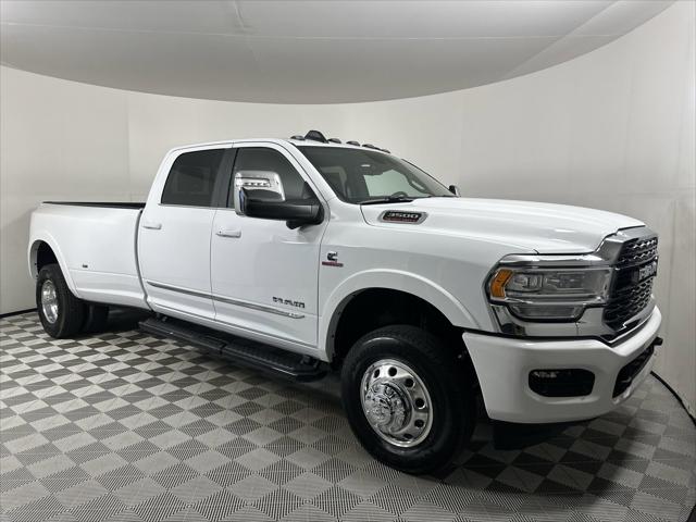 2024 RAM Ram 3500 RAM 3500 LIMITED CREW CAB 4X4 8 BOX