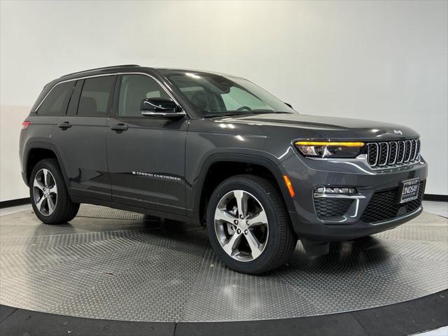 2024 Jeep Grand Cherokee GRAND CHEROKEE LIMITED 4X4