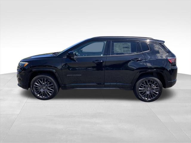 2024 Jeep Compass COMPASS LIMITED 4X4