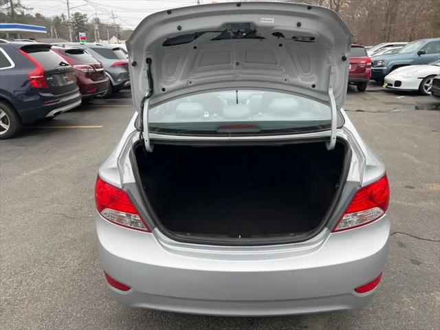 2013 Hyundai Accent GLS