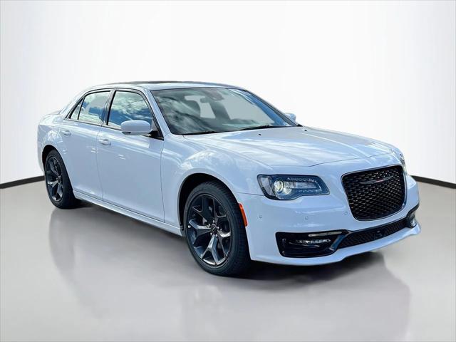 2023 Chrysler Chrysler 300 300S V8