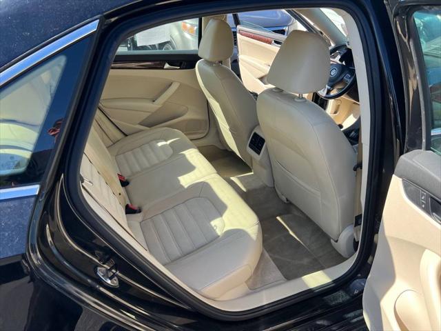 2013 Volkswagen Passat 2.0L TDI SEL Premium