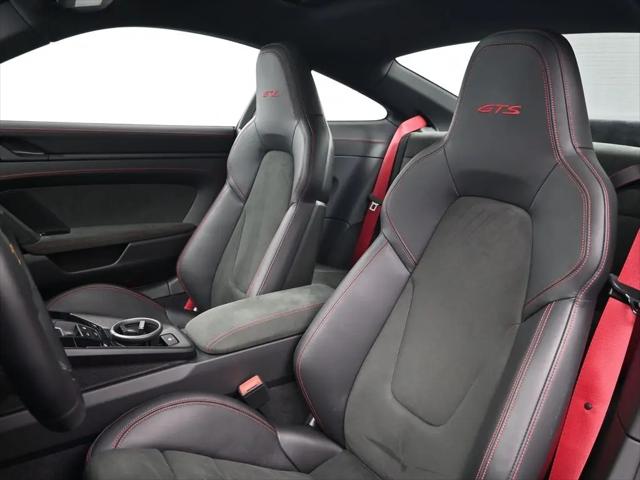 2022 Porsche 911 Carrera GTS