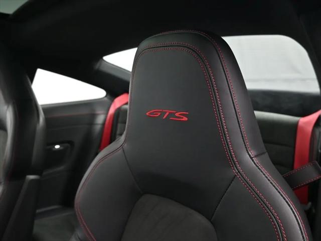 2022 Porsche 911 Carrera GTS