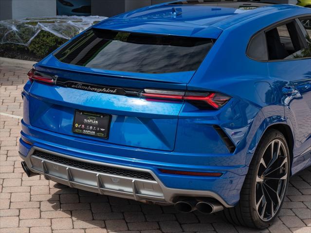 2020 Lamborghini Urus 2020 Lamborghini Urus