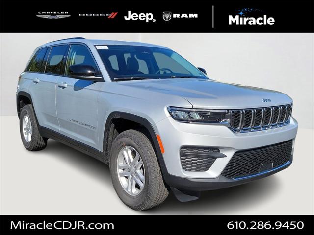 2024 Jeep Grand Cherokee GRAND CHEROKEE LAREDO 4X4
