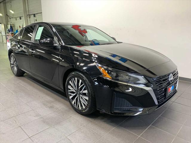 2023 Nissan Altima SV FWD
