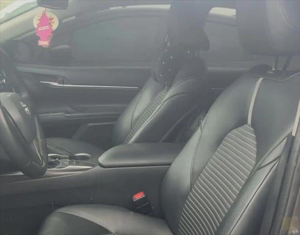 2023 Toyota Camry SE Nightshade Edition Hybrid