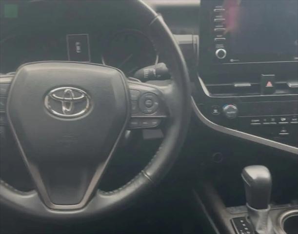2023 Toyota Camry SE Nightshade Edition Hybrid