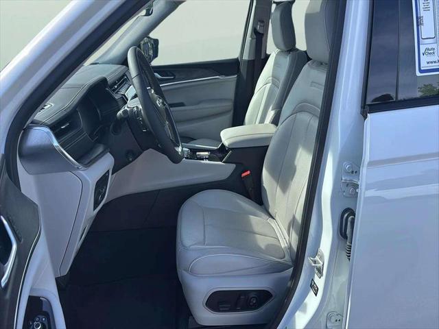 2022 Jeep Grand Cherokee Overland 4x4
