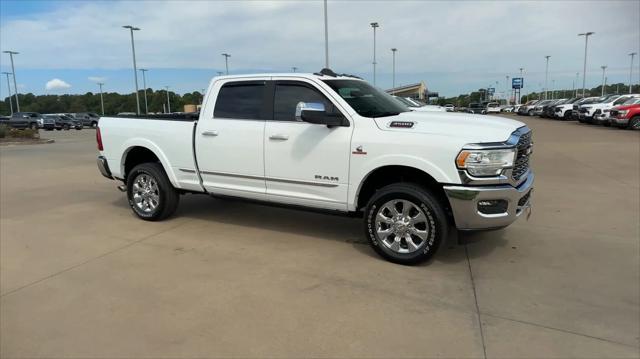 2022 RAM 3500 Limited Crew Cab 4x4 64 Box