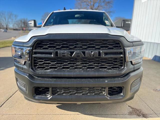 2024 RAM Ram 3500 Chassis Cab RAM 3500 TRADESMAN CREW CAB CHASSIS 4X2 60 CA