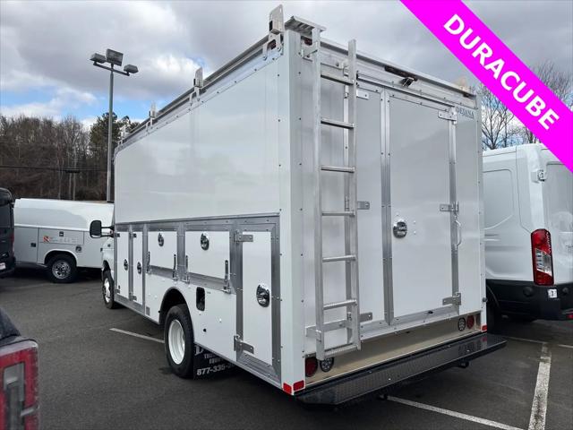 2024 Ford E-450 Cutaway Base