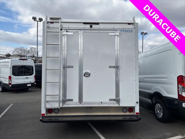 2024 Ford E-450 Cutaway Base