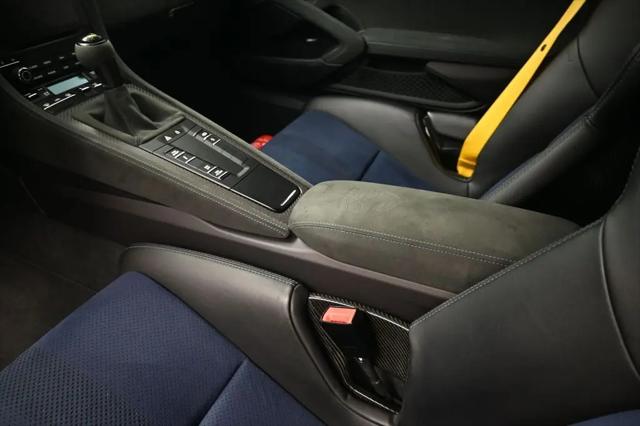 2023 Porsche 718 Cayman GT4 RS