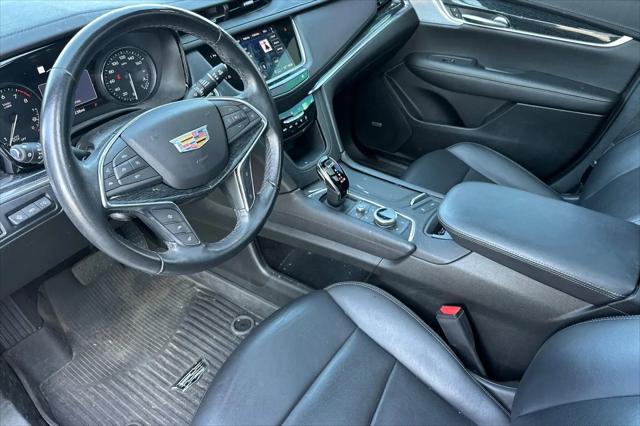2023 Cadillac XT5 FWD Premium Luxury