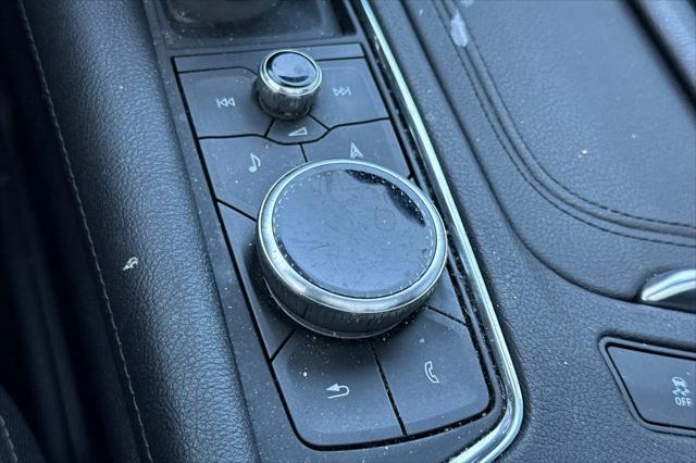 2023 Cadillac XT5 FWD Premium Luxury