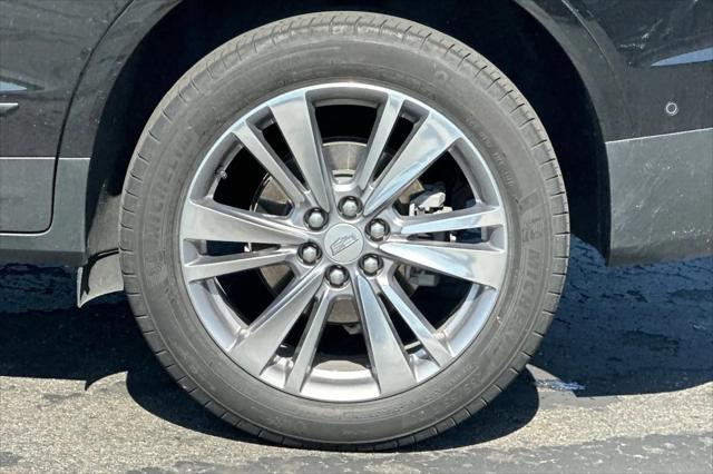 2023 Cadillac XT5 FWD Premium Luxury