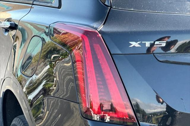 2023 Cadillac XT5 FWD Premium Luxury