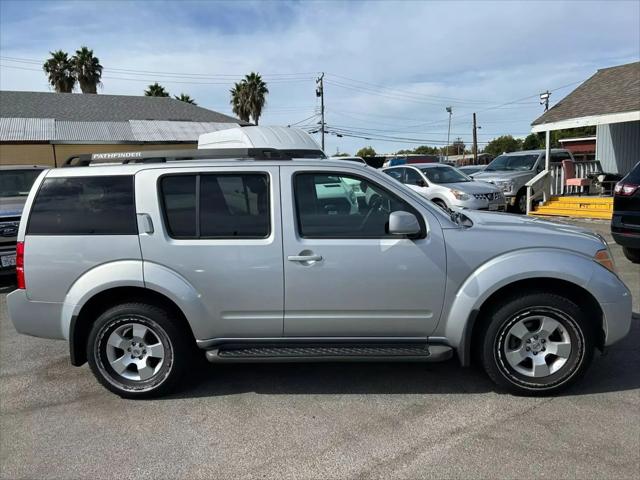 2007 Nissan Pathfinder SE