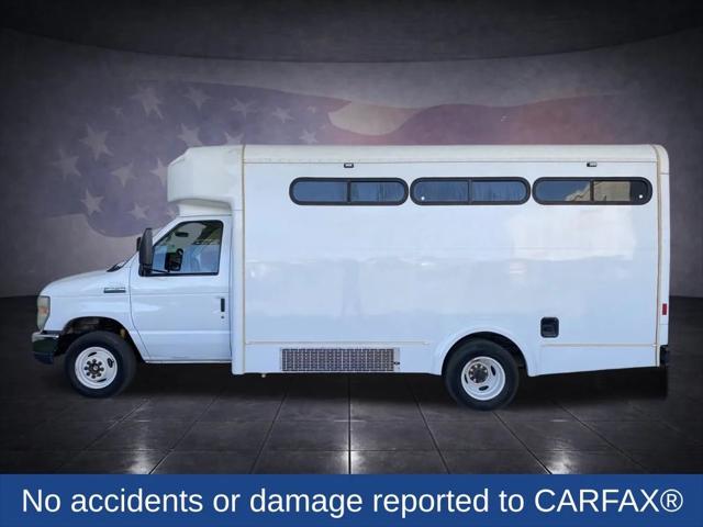 2012 Ford E-450 Cutaway Base
