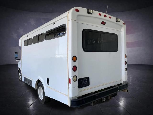 2012 Ford E-450 Cutaway Base