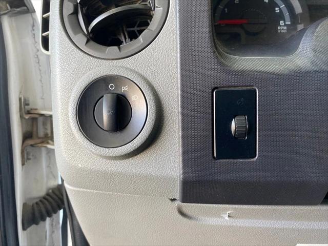 2012 Ford E-450 Cutaway Base