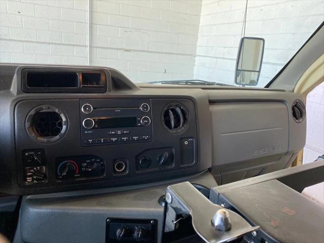 2012 Ford E-450 Cutaway Base
