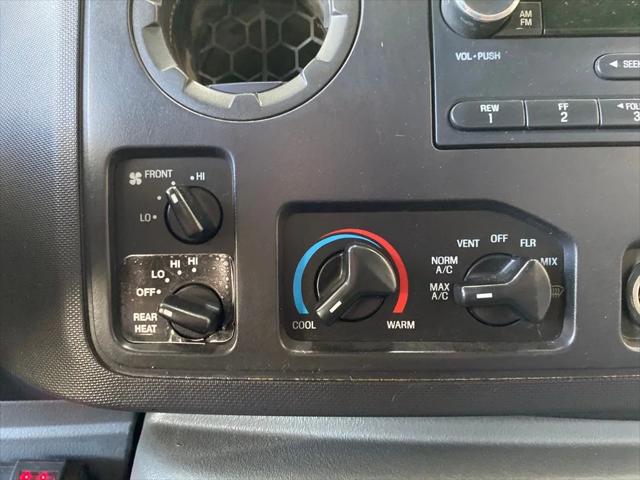 2012 Ford E-450 Cutaway Base